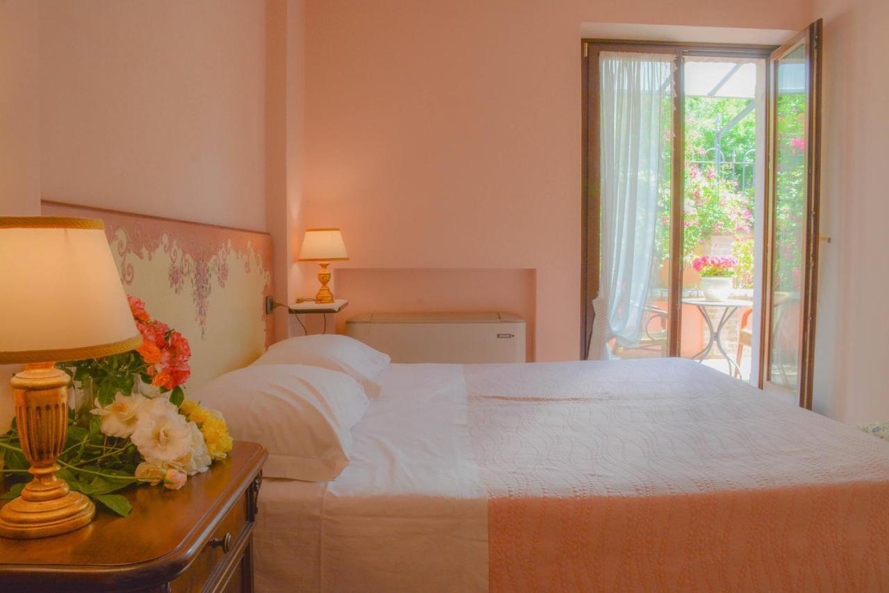 Hotel Velia Mare Numana Esterno foto